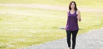 المشي بعد الأكل.. هل يفيد الصحة العامة؟ الإجابة ستفاجئك