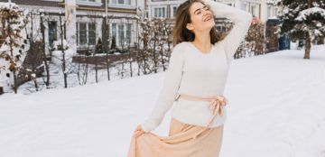 تنانير شتوية: تنسيقات وأقمشة تناسب جو البرد