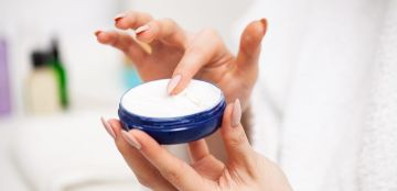 مرطب للبشرة قبل المكياج: خيارات طبيعية يمكنك تجربتها