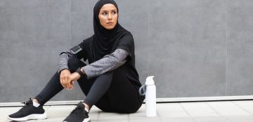 ملابس رياضية للمحجبات: كيفية تنسيقها بشكل عصري وأنيق