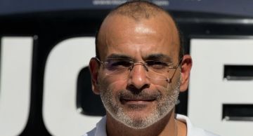 أيمن بهجت قمر ينفي زواجه: فكرة الجواز والاختيار بالنسبة ليا مش سهلة