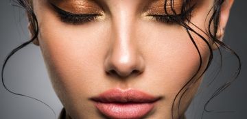 خطوات تطبيق مكياج برونزي بطرق سهلة ومتقنة