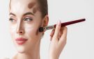 هايلايت مكياج: فوائده وكيفية استخدامه بطرق صحيحة