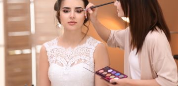 أفضل ظلال للعيون: كيف تختارين الأنسب وفقا لشكل عينيك؟