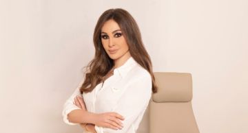 إليسا تتعرض لإصابة في قدمها