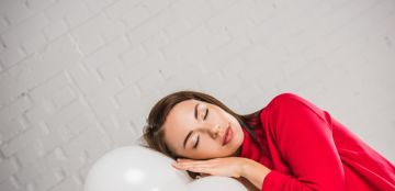 سبب كثرة النوم عند النساء: أمور كثيرة لا بد من معرفتها