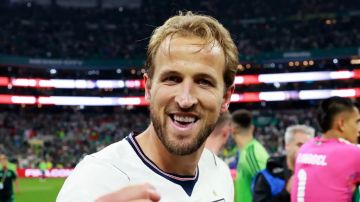 كيف تحول هاري كين إلى ميكي ماوس في كأس العالم؟ كيف تحول هاري كين إلى ميكي ماوس في كأس العالم؟