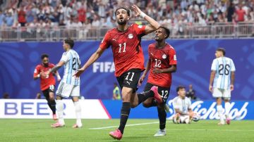 ماذا قال نجوم الفن بعد خروج مصر من كأس العالم؟