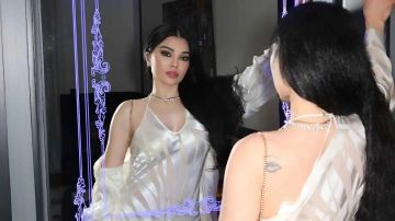 كوشة الزفاف تجمع هيفاء وهبي وسانت ليفانت في شوارع القاهرة