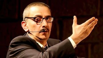 زياد الرحباني بعد عام على الرحيل.. حكاية عبقري لا يغيب زياد الرحباني بعد عام على الرحيل.. حكاية عبقري لا يغيب