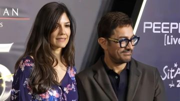 زوجة عامر خان الثالثة تنشر الصور الأولى لحفل زفافهما زوجة عامر خان الثالثة تنشر الصور الأولى لحفل زفافهما