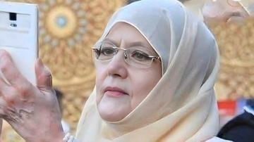 شمس البارودي تستعيد طفولتها بصورة نادرة شمس البارودي تستعيد طفولتها بصورة نادرة