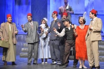 فى المهرجان القومي للمسرح المصري: ساعة حظ فى مخبأ!