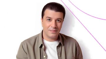 مصطفى كامل يعقد مؤتمرا عاجلا لكشف حقيقة الفيديو المتداول