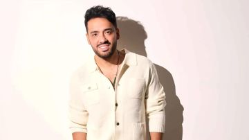 أرملة محمد رحيم تحسم الجدل حول أغنية كنا صغيرين لرامي جمال