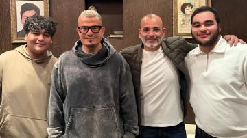 عمرو دياب يدعم نجل أيمن بهجت قمر في ألبوم حبيتك عمرو دياب يدعم نجل أيمن بهجت قمر في ألبوم حبيتك