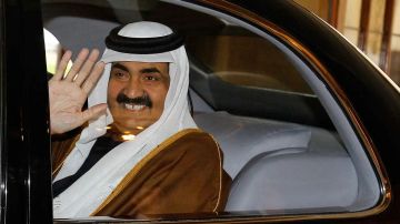 رسائل تعزية من النجوم العرب بوفاة الشيخ حمد بن خليفة آل ثاني