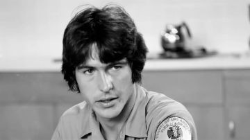 وفاة راندولف مانتوث نجم مسلسل Emergency عن عمر 80 عاما