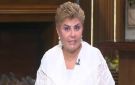 فيديو مفيدة شيحة تنتقد كلمات أغنية الهضبة : ما ينفعش يا عمرو تقوللي يا فراولاية