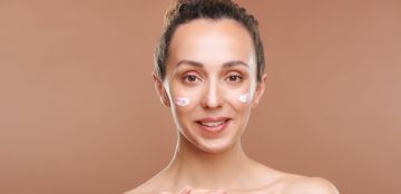 إليك افضل كريم مرطب للبشرة الجافة والحساسة