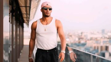 محمد رمضان يعلق على التجمهر حوله في الساحل الشمالي محمد رمضان يعلق على التجمهر حوله في الساحل الشمالي