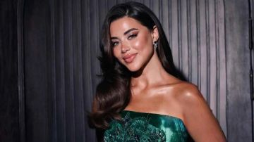 يارا السكري تخطف الأنظار في ظهور نادر مع والدها وشقيقتها