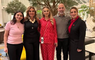 يسرا وياسمين رئيس تحضران العرض الخاص لأحدث أفلامهما الست لما في السعودية يسرا وياسمين رئيس تحضران العرض الخاص لأحدث أفلامهما الست لما في السعودية