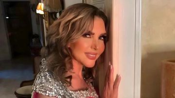 نادية مصطفى تتهم مطربة تركية بسرقة أغنيتي جانا و سلامات