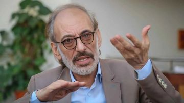 رسالة لوتس غسان مسعود إلى والدها في عيد ميلاده رسالة لوتس غسان مسعود إلى والدها في عيد ميلاده