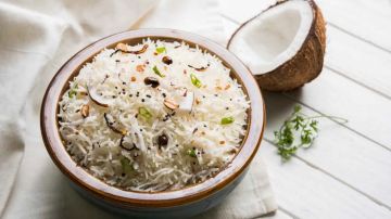 أرز جوز الهند.. وصفة آسيوية بنكهة غنية أرز جوز الهند.. وصفة آسيوية بنكهة غنية