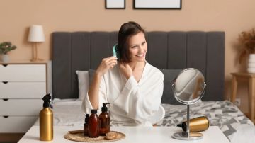 علاجات الأحماض الأمينية لإصلاح الشعر التالف واستعادة نعومته علاجات الأحماض الأمينية لإصلاح الشعر التالف واستعادة نعومته