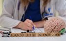 ما هي متلازمة توريت؟ ولماذا تصدر عن المصاب حركات وأصوات لا إرادية؟