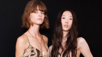 من Max Mara إلى Roberto Cavalli.. روح المغامرة وجرأة الطبعات