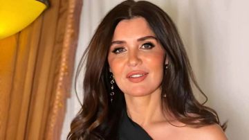 مجدي الهواري وغادة عادل يحتفلان بخطوبة ابنتهما مريم (صور) مجدي الهواري وغادة عادل يحتفلان بخطوبة ابنتهما مريم (صور)