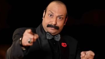 محمد ثروت يوثق أجواء احتفاله بعيد ميلاد زوجته محمد ثروت يوثق أجواء احتفاله بعيد ميلاد زوجته