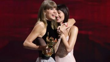 تايلور سويفت تصنع التاريخ وتصبح الأكثر فوزا بجوائز MTV VMAs