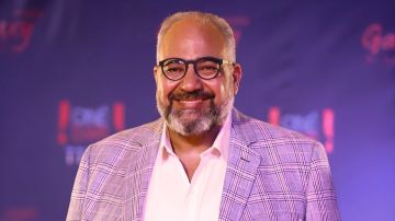 بيومي فؤاد يكشف تفاصيل أزمته الصحية وسبب دخوله المستشفى