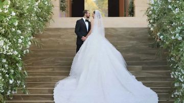 زفاف نجل جوليا بطرس.. دموع الأم وسقوط هيفاء وهبي ومفاجأة أحمد سعد زفاف نجل جوليا بطرس.. دموع الأم وسقوط هيفاء وهبي ومفاجأة أحمد سعد