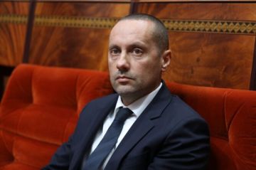 هل تدفع أزمة عزوف الكفاءات وزارة الصحة لاعتماد ذوي السوابق لإدارة المستشفيات؟ هل تدفع أزمة عزوف الكفاءات وزارة الصحة لاعتماد ذوي السوابق لإدارة المستشفيات؟