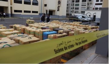 حجز 4,7 أطنان من الشيرا.. تنسيق أمني استخباراتي يحبط عملية دولية لتهريب المخدرات بآسفي حجز 4,7 أطنان من الشيرا.. تنسيق أمني استخباراتي يحبط عملية دولية لتهريب المخدرات بآسفي