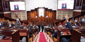 في أول اختبار لهما بعد الاحتجاجات.. وزيرا التعليم يحلان بالبرلمان