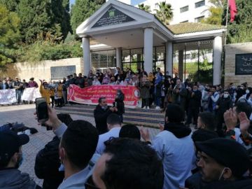 أساتذة التعليم الأولي يقررون التظاهر أمام الأكاديميات للمطالبة بالإدماج في الوظيفة العمومية