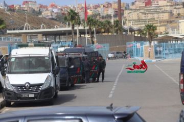 مروحيات ودوريات مكثفة.. سلطات الشمال تستعد لمواجهة دعوات جديدة لاقتحام سبتة مروحيات ودوريات مكثفة.. سلطات الشمال تستعد لمواجهة دعوات جديدة لاقتحام سبتة