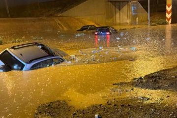 أمطار غزيرة تغرق الناظور وتستنفر السلطات أمطار غزيرة تغرق الناظور وتستنفر السلطات