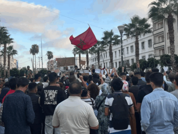 التحول الظرفي لا يصنع استقلالا أحمد بوز ينتقد تفاعل الإعلام العمومي مع احتجاجات جيل Z التحول الظرفي لا يصنع استقلالا أحمد بوز ينتقد تفاعل الإعلام العمومي مع احتجاجات جيل Z