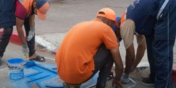 حملة لتجديد الممرات الخاصة بالأشخاص في وضعية إعاقة وتعزيز السلامة الطرقية بالعيون