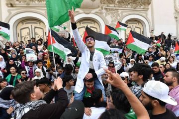 هل تنتقل عدوى الاحتجاجات من المغرب إلى تونس؟