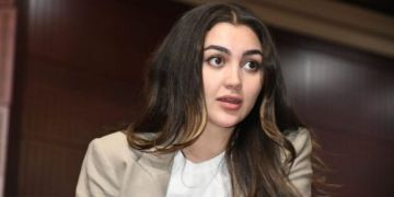 بعد ضجة الله يرزقك شي بوكوص لزميلته البرلمانية..السنتيسي يوضح