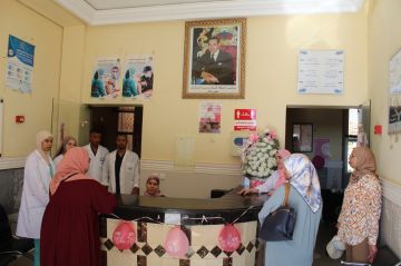 أكتوبر الوردي.. المركز المرجعي للرصد المبكر لسرطان الثدي وعنق الرحم بورزازات ينظم حملة للوقاية والكشف المبكر لفائدة النساء