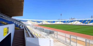 أرضية ملعب العربي الزاولي تقلق الوداد والرجاء